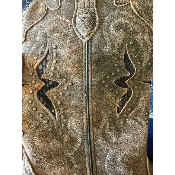 LAREDO LUCRETIA STUDDED SNAKE INLAY WESTERN BOOTS - SNIP TOE Sz. 8.5 - Picture 5 of 10